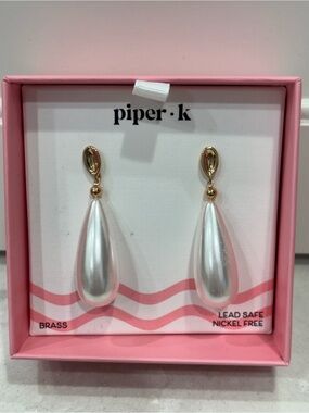 Piper-K teardrop pearl drop earrings